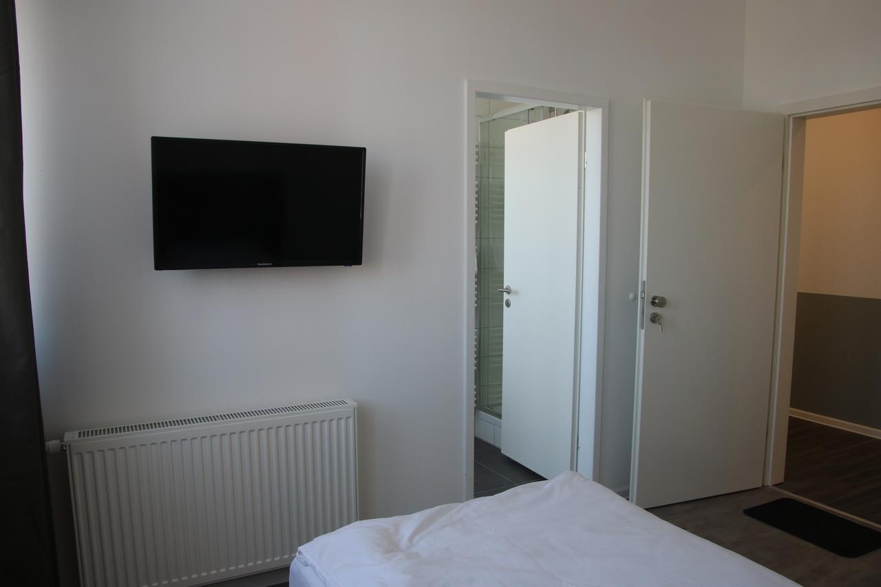 Motel Schoenefeld Гросцитен Экстерьер фото