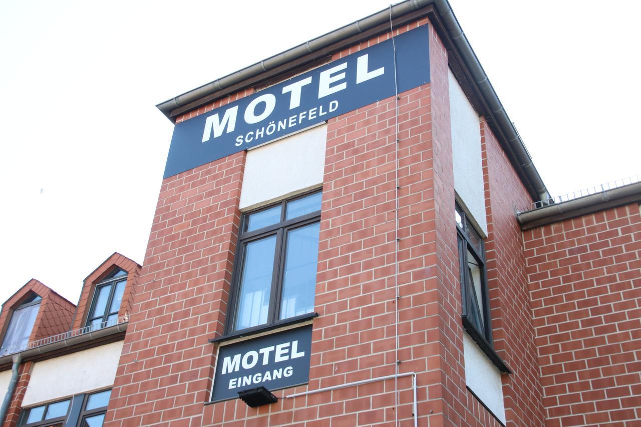 Motel Schoenefeld Гросцитен Экстерьер фото