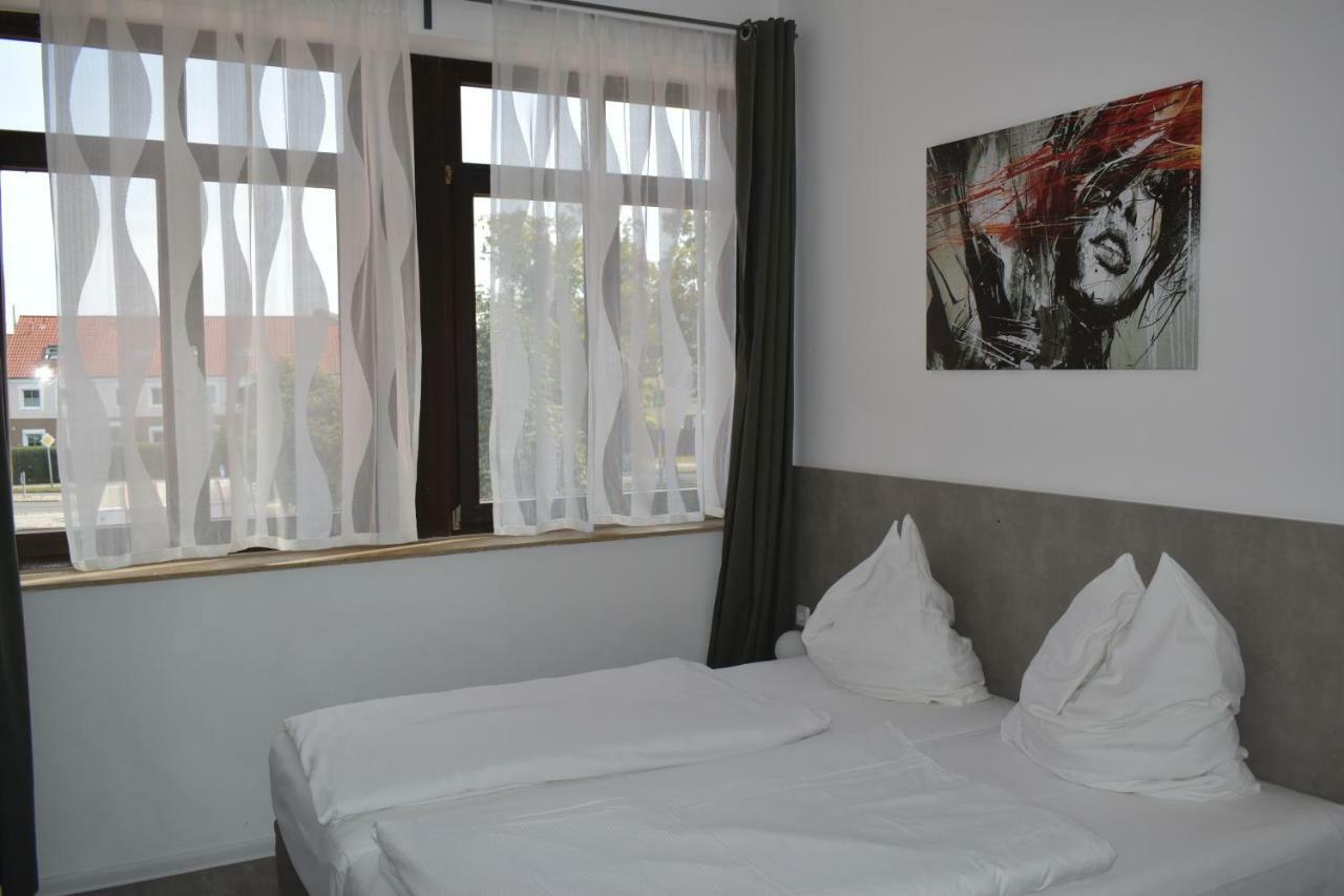 Motel Schoenefeld Гросцитен Экстерьер фото