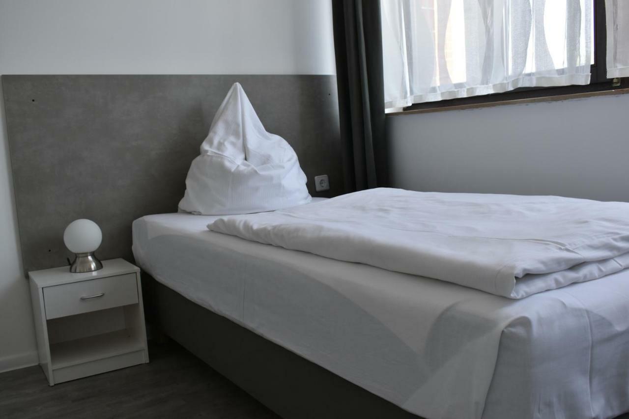 Motel Schoenefeld Гросцитен Экстерьер фото