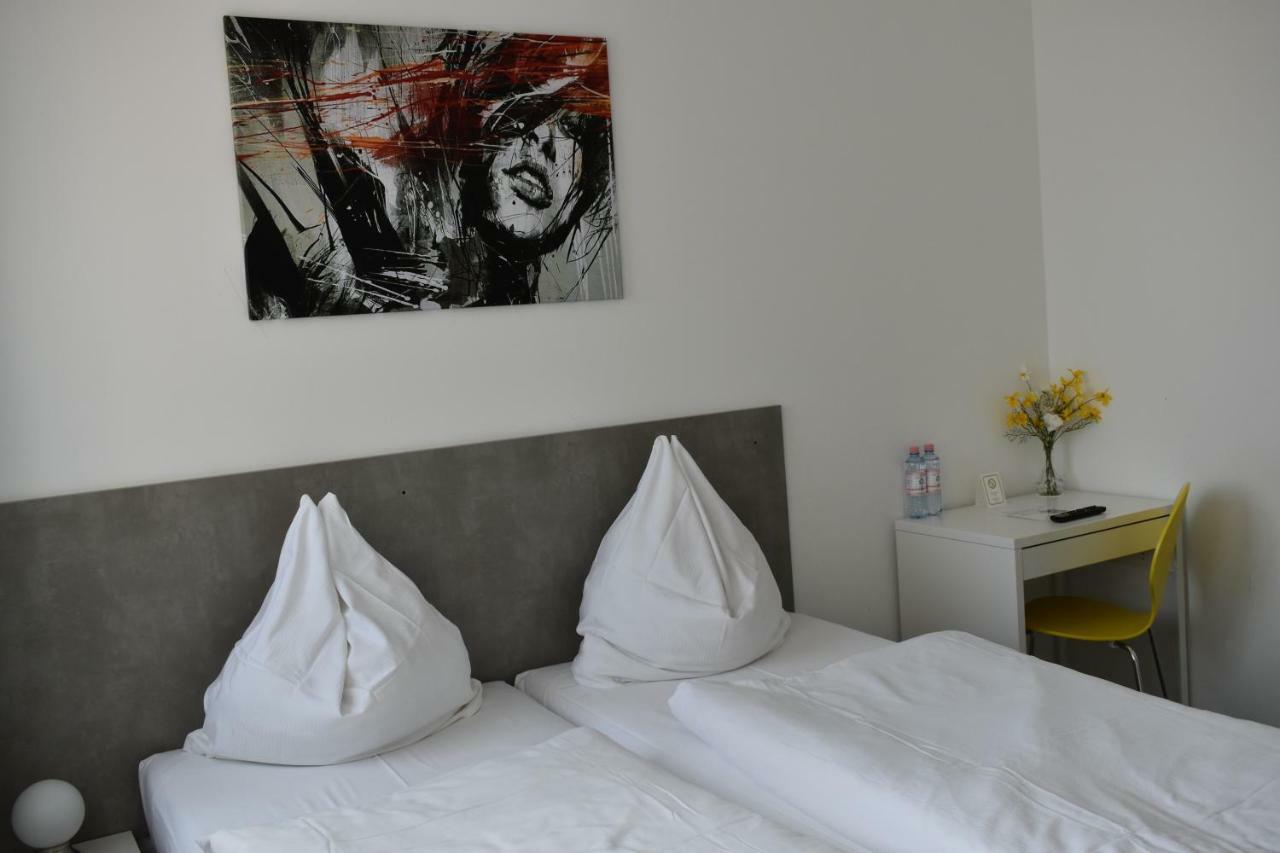 Motel Schoenefeld Гросцитен Экстерьер фото